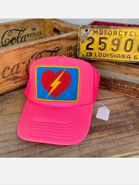 AVIATOR NATION NEON PINK MESH RETRO TRUCKER HAT W/RED ❤️+BOLT PATCH O/S NWT